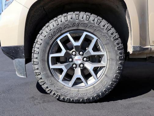 2022 GMC Canyon AT4