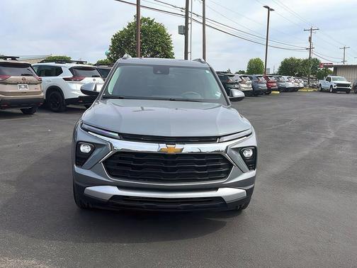 Sterling Gray Metallic 2025 Chevrolet Trailblazer LT
