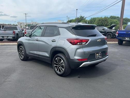 Sterling Gray Metallic 2025 Chevrolet Trailblazer LT