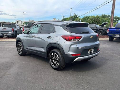 Sterling Gray Metallic 2025 Chevrolet Trailblazer LT