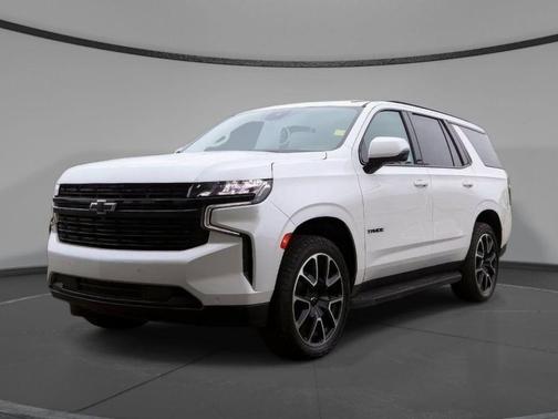 Iridescent Pearl Tricoat 2023 Chevrolet Tahoe RST