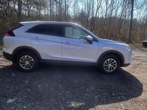 2024 Mitsubishi Eclipse Cross ES