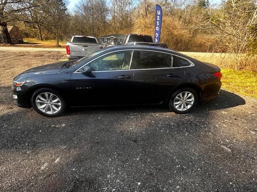 2022 Chevrolet Malibu FWD LT
