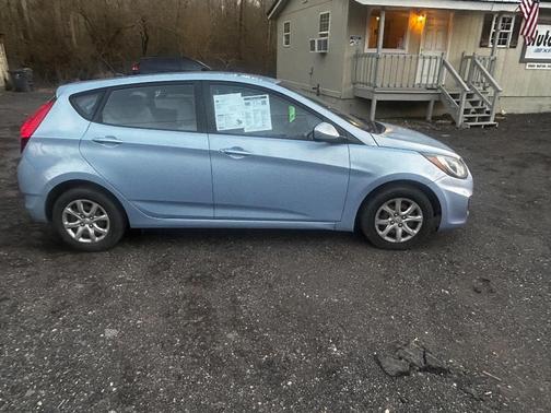 2012 Hyundai Accent GS