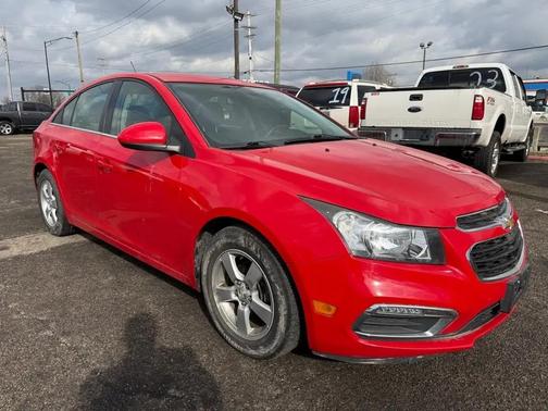 Red 2015 Chevrolet Cruze 1LT