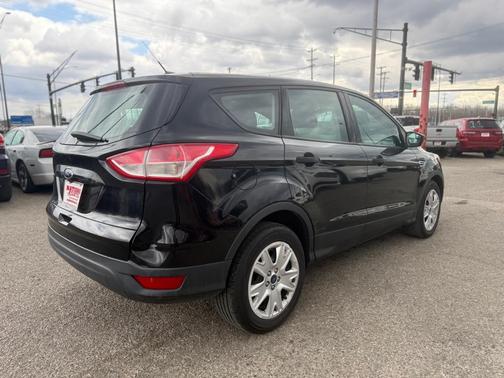 2016 Ford Escape S