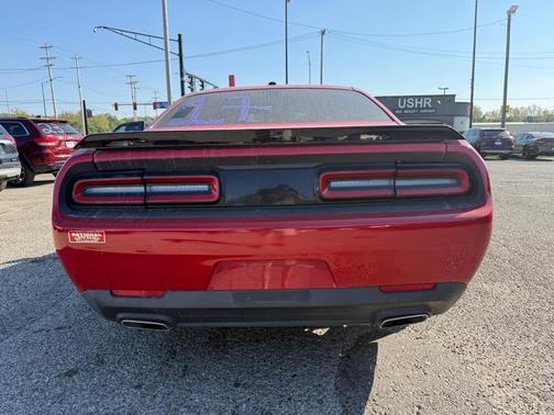 2015 Dodge Challenger SXT