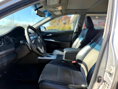 2014 Toyota Camry SE