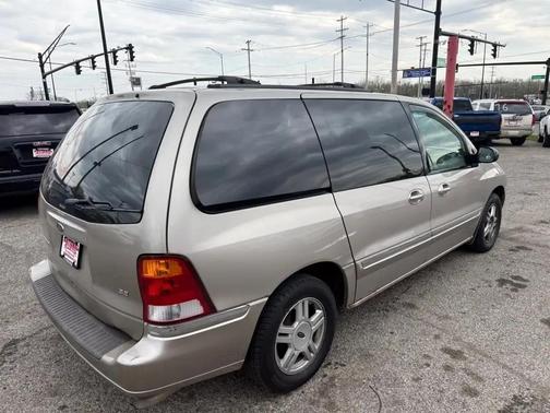 2003 Ford Windstar SE
