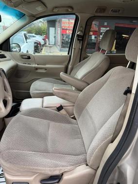 2003 Ford Windstar SE