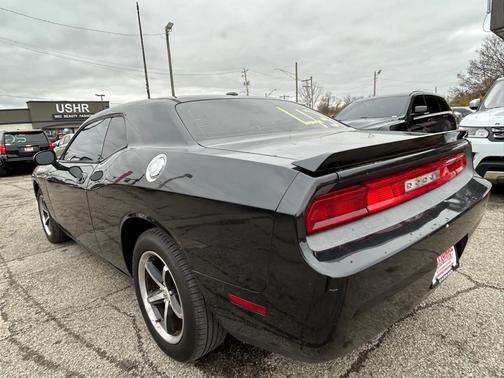 2010 Dodge Challenger SE