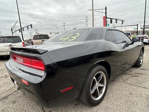 2010 Dodge Challenger SE