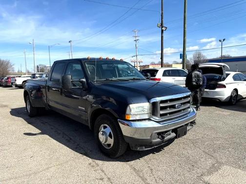 2004 Ford F-350 XL Crew Cab