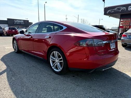 2014 Tesla Model S Base
