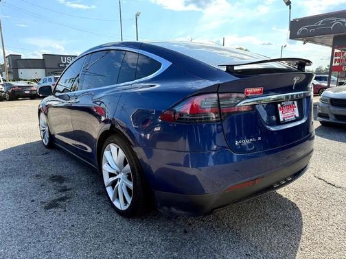 2017 Tesla Model X 90D