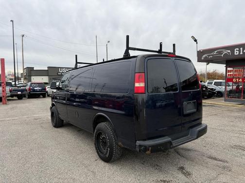 2011 GMC Savana 2500 Cargo