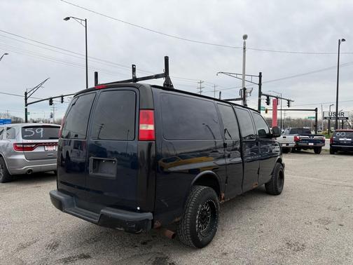 2011 GMC Savana 2500 Cargo