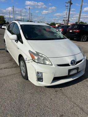 White 2010 Toyota Prius V