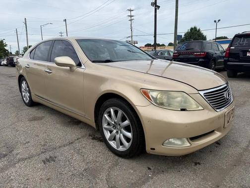 GOLD 2007 Lexus LS 460 Base