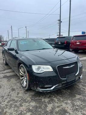 2017 Chrysler 300 Limited