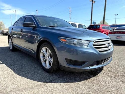 2018 Ford Taurus SE