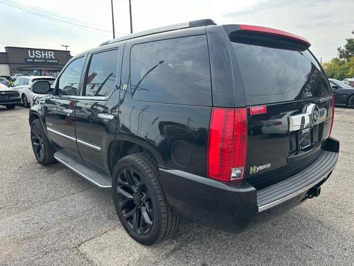 2011 Cadillac Escalade Hybrid Base