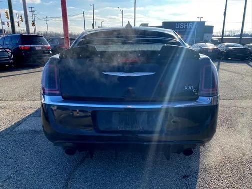 2013 Chrysler 300C Base