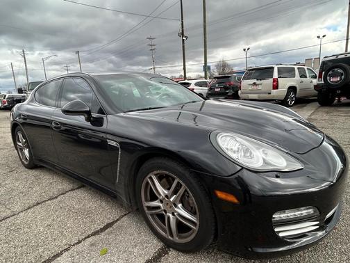 2013 Porsche Panamera 4
