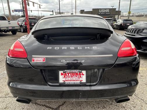 2013 Porsche Panamera 4