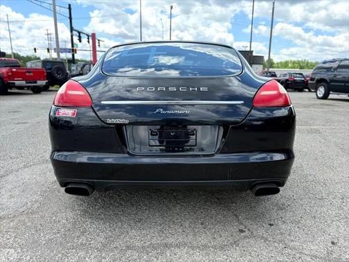 2011 Porsche Panamera 4