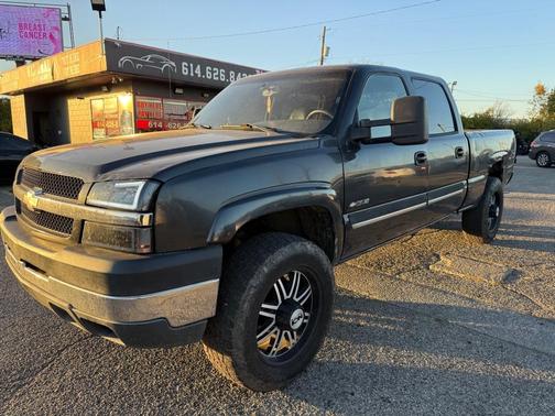 2004 Chevrolet Silverado 2500 LS Crew Cab