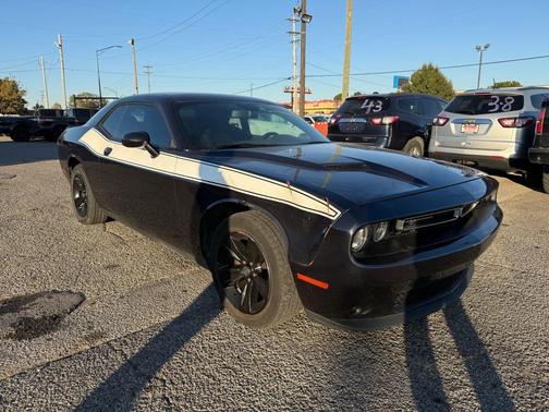 2017 Dodge Challenger SXT