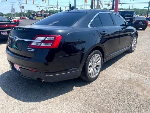 2015 Ford Taurus Limited