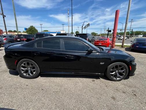 Pitch Black Clearcoat 2019 Dodge Charger R/T