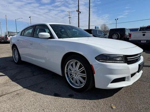 2015 Dodge Charger SE