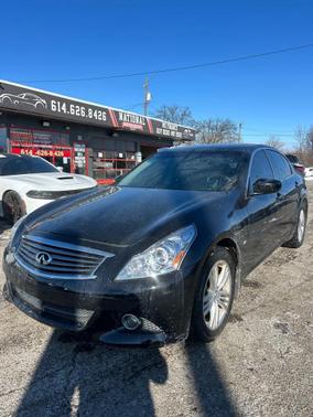 2015 INFINITI Q40 Base