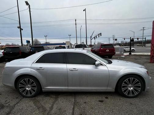 2012 Chrysler 300 S