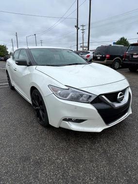 Pearl White 2017 Nissan Maxima 3.5 SR