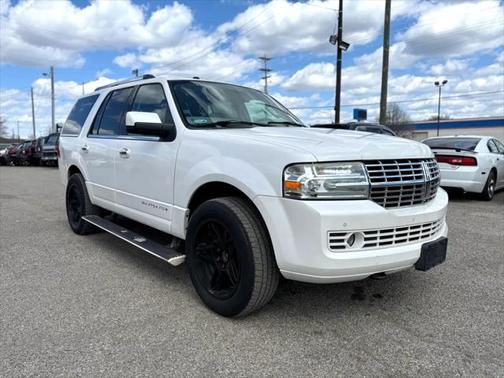 2010 Lincoln Navigator Base