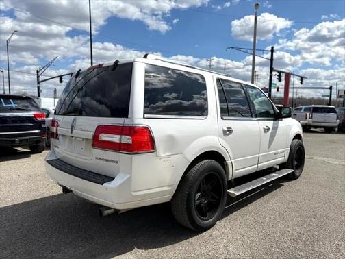 2010 Lincoln Navigator Base
