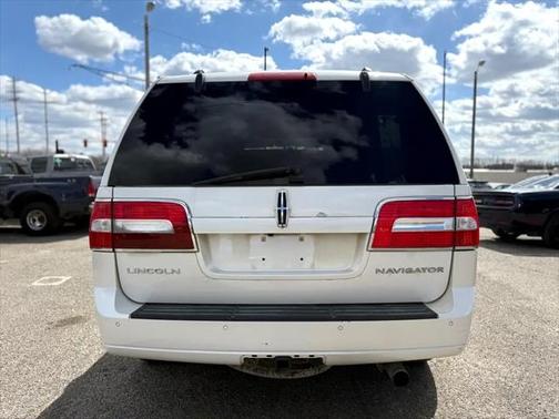 2010 Lincoln Navigator Base