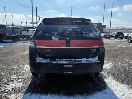 Tuxedo Black Metallic 2010 Lincoln MKX Base