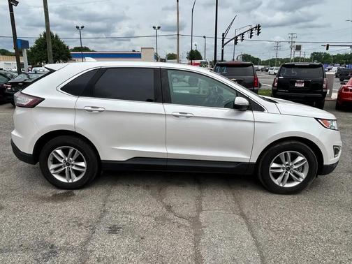 White 2016 Ford Edge SEL