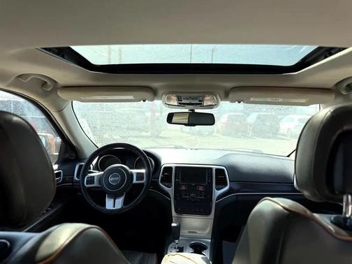 2011 Jeep Grand Cherokee Laredo