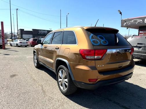 2011 Jeep Grand Cherokee Laredo