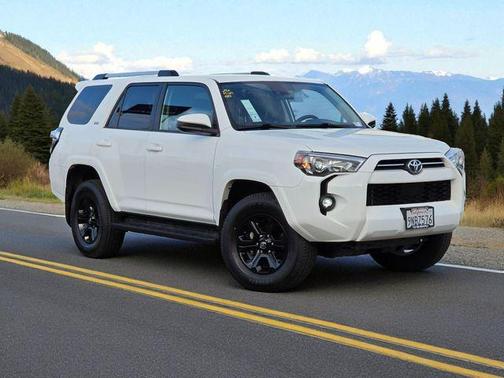 2024 Toyota 4Runner SR5