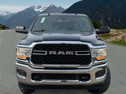 2022 RAM 2500 Big Horn Crew Cab 4x4 6'4' Box