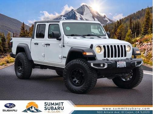 Bright White Clearcoat 2023 Jeep Gladiator Sport S