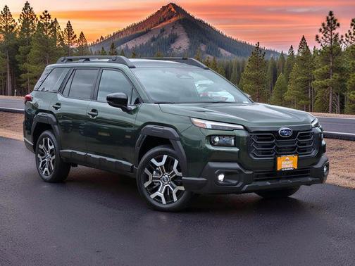Deep Emerald Green Pearl 2026 Subaru Outback Touring XT