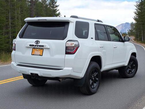 2023 Toyota 4Runner SR5